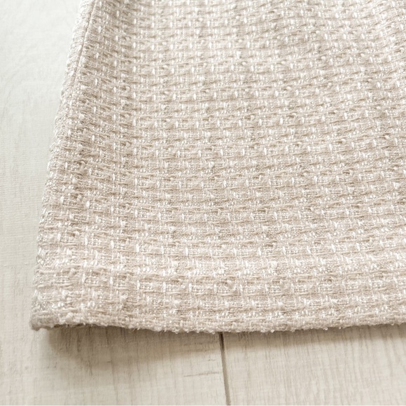 Aritzia Babaton beige tweed mini skirt - Picture 5 of 10